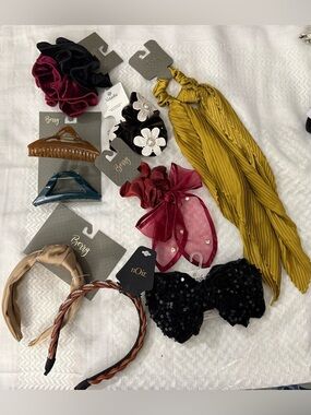 Branded Hair Accessories 10pcs bundle